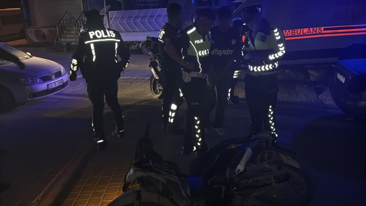 Eskişehir'de polisten kaçan motosikletli kaza yaptı