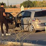 Eskişehir'de iki araç kavşakta çarpıştı: 3 yaralı