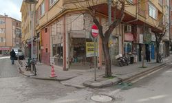 Fethi Özkara: “Kiralar belimizi büküyor”