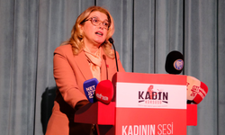 Asu Kaya Eskişehir’de konuştu: “Hiçbir kadının elini bırakmayacağız”