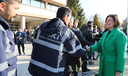 Başkan Ünlüce belediye personelleriyle bayramlaştı