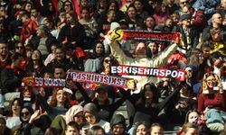 Eskişehirspor tribünlerinde birlik ve sevgi dikkat çekti