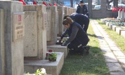 Eskişehir'de şehitliklerde temizlik çalışması gerçekleşti