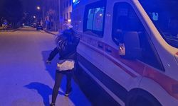 Eskişehir'de alkollü şahıslar ambulansı yumrukladı