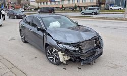 Eskişehir'de hatalı dönüş az daha can alıyordu!