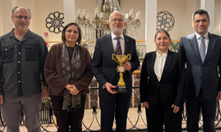 Eskişehir'de sağlık çalışanları Yaşar Bildirici'yle buluştu