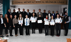 Eskişehirli öğrenciler usta yazarın dünyasına yolculuk yaptı