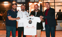Eskişehirspor yönetimi ve futbolcular iftarda buluştu