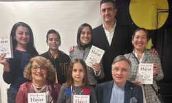 Prof. Dr. Hikmet Hassa Eskişehir'de imza günü gerçekleştirdi