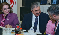Vali Aksoy koruyucu ailelerle iftar yaptı