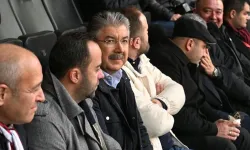 Vali Yılmaz'dan Es-Es'e destek: Muhteşemsin Eskişehirspor’um