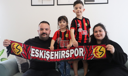 5 yaşındaki Hüseyin Buğra’dan Eskişehirspor’a anlamlı bağış