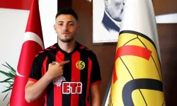 Eskişehirspor'da Arda Okumuş son maça kaptan olarak çıktı