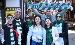 Bursasporlulardan Eskişehirspor tribününe övgüler yağdı