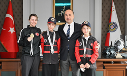 Emniyet Müdürü Tolga Yılmaz genç sporcuları ağırladı