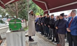 Eskişehir'de kaymakamın yaralandığı kazada vefat eden sürücü son yolculuğuna uğurlandı