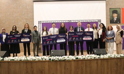 Eskişehir'de şairler birbirleriyle yarıştı