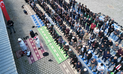 Eskişehir'de yüzlerce vatandaş yağmur duasına çıktı