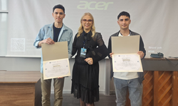 Eskişehirli öğrencilerden uluslararası kongrede başarı