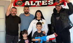 Eskişehirspor'a bağış yapan minik Buğra'ya özel hediye