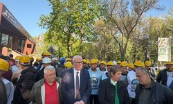 Başkan Kazım Kurt Ankara'da direnen maden işçisini ziyaret etti