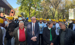 Kazım Kurt: "Maden işçisi kardeşlerimi yürekten kutluyorum"