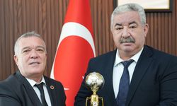 Kupa onursal başkana