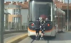 Eskişehir'de tehlikeli paten yolculuğu