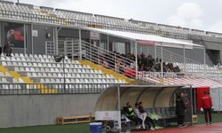 Tribünler boş kaldı