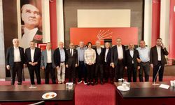 Ayşe Ünlüce CHP Genel Merkezi’nde: Demokrasi nöbetine destek verdi