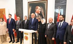 Bakan Ersoy Eskişehir Valiliği'ni ziyaret etti