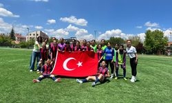 Dişi kramponlar alkış aldı