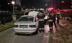 Eskişehir'de akaryakıt istasyonunun arkasında gerçekleşen araç yangını korkuttu