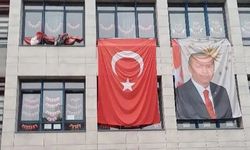 Eskişehir’de Atatürk posterinin kaldırılmasına tepki: “Derhal idari işlem yapılsın”