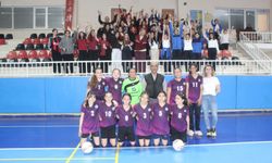 Eskişehir’de futsal heyecanı sürüyor