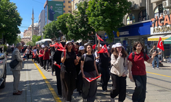 Eskişehir'de 'Gençlik Haftası' yürüyüşü düzenlendi