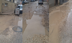 Eskişehir’de yağmur sokakları göle çevirdi