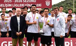 Eskişehirspor gönüllerin şampiyonu oldu