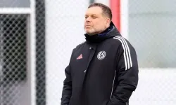Eskişehirspor Teknik Direktörü Şapcı: “Hakemler maçlara etki etti”