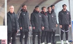 “İlk 3 golü kendi kendimize yedik”