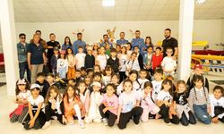 Minik öğrenciler Türkkuşu’nda havacılıkla tanıştı
