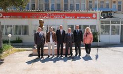 "O duvarların arasında bu kez misafir olarak bulunduk"