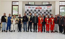 Sarıcakaya’da adrenalin dolu zirve yarışı