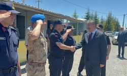 Vali Erdinç Yılmaz jandarma ekipleri ile bayramlaştı