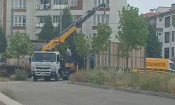 AK Partili Serhat Tunç’tan bilboard tepkisi: “Sorumluluk kimde?”