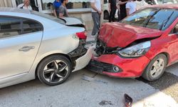 Eskişehir’de alkollü ve ehliyetsiz sürücü ortalığı birbirine kattı: 2 yaralı