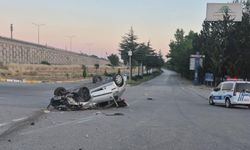 Eskişehir'de kontrolden çıkan otomobil takla attı