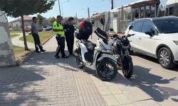 Eskişehir'de yaya geçidinde motosikletler çarpıştı