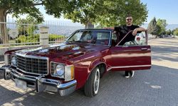 Eskişehirli 'Eşref' babasının hatırasını klasik otomobiliyle yaşatıyor