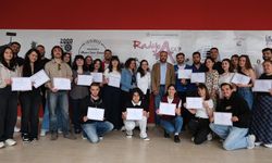 Anadolu Üniversitesi radyosu Radyo A’da sertifika heyecanı